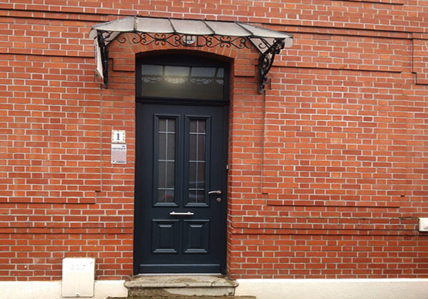 Installation de portes d'entrée à Caudry